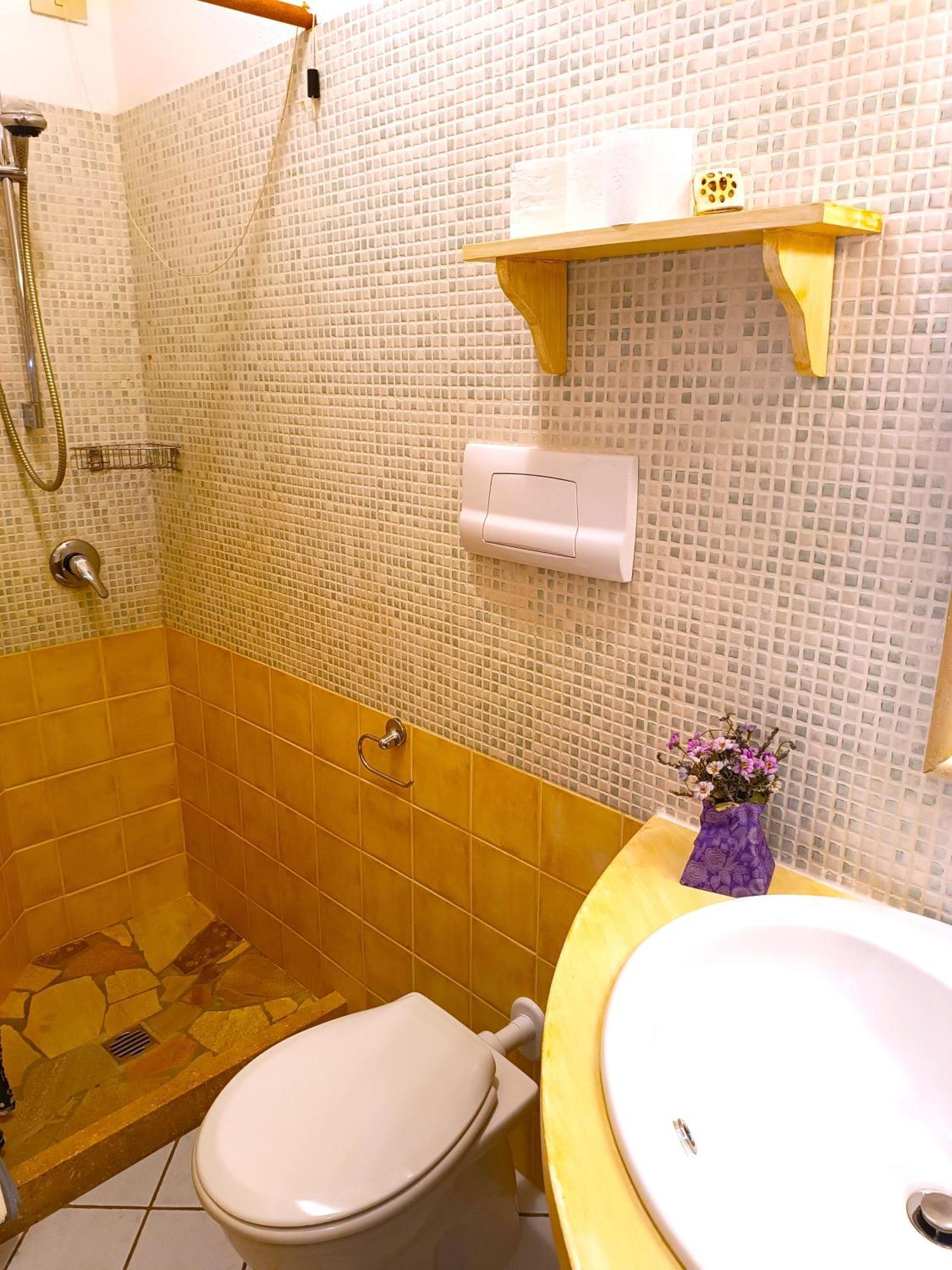 Domo Janas Guesthouse Olbia Exterior photo
